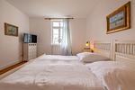 Schlafzimmer - FeWo Königsstuhl: Balkon, historischer Charme - Top-Hundeurlaub