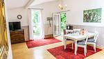 Esstisch - Seadrift Rosentraum - Top-Hundeurlaub