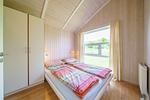 Schlafzimmer mit Doppelbett - Ferienhaus Kum Weer - Top-Hundeurlaub