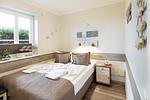 Schlafzimmer - Haus Sylti App. 1 - Top-Hundeurlaub