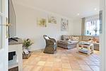 Wohnzimmer - Haus Aurora - Top-Hundeurlaub
