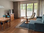 Wohnzimmer - Komfort Ferienwohnung mit 1 Schlafzimmer und Terrasse im Erdgeschoss (102) - Top-Hundeurlaub