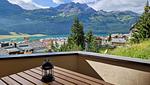 Balkon mit Blick auf den Silvaplanersee - 3-Zimmerwohnung - Top-Hundeurlaub