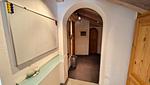 Eingangsbereich mit Garderobe und Rundbogen - 5½-Zimmerwohnung - Top-Hundeurlaub