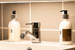 Handwash & Bodylotion stehen bereit - Reede 5 - Top-Hundeurlaub