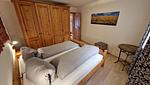 Schlafzimmer mit Doppelbett - 2½-Zimmerwohnung - Top-Hundeurlaub