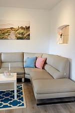 Wohnzimmer - Ferienwohnung Seegras - mit SPIELSCHEUNE, direkt am Wittensee - Top-Hundeurlaub