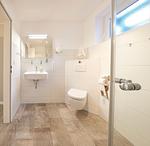 Badezimmer - Brise 5 am Wittensee – ebenerdige Ferienwohnung mit Terrasse & Spielscheune - Top-Hundeurlaub