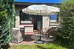 Vor Wind und neugierigen Blicken geschützte Terrasse - Ferienwohnung 1 (DH01) - Top-Hundeurlaub
