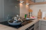 Küche / Küchenzeile - Bi de Wyk Wohnung D8b - Top-Hundeurlaub