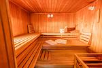 Das Schwimmbad und die Sauna im Souterrain werden gemeinschaftlich von allen Wohnungen genutzt. - Bi de Wyk Wohnung D8b - Top-Hundeurlaub
