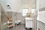 Badezimmer - Doppelhaushälfte Achterdiek - Top-Hundeurlaub