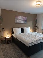 Schlafzimmer - FeWo Kibo am Waldesrand - Top-Hundeurlaub