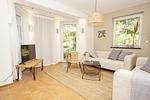 Wohnzimmer - FeWo Boddenkoje: Terrasse - Top-Hundeurlaub