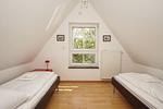 Schlafzimmer - FeWo Seekoje: Balkon - Top-Hundeurlaub
