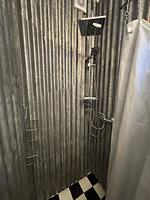 Dusche im Badezimmer des Ferienhauses Hus Siknäs - Hus Siknäs - Top-Hundeurlaub