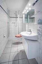 Badezimmer - "Seeblick" in der Villa Medici - Top-Hundeurlaub