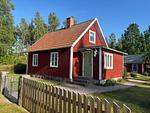 Hauptansicht vom Ferienhaus Hus Jorgentorp – rotes Schwedenhaus in ruhiger Lage bei Emmaboda in Småland - Hus Jorgentorp - Top-Hundeurlaub