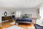 Helles Schlafzimmer im historischen Hus Stabyvägen in Småland - Hus Stabyvägen - Top-Hundeurlaub