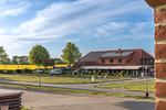 Ferienwohnung Müritznest Klink - Ausblick zu Kells Müritzer Bauernmarkt in Klink - Müritznest - Top-Hundeurlaub