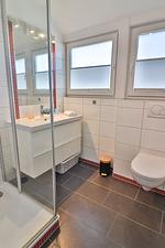 Badezimmer - Hus an't Dalben - Zwischendeck - Top-Hundeurlaub