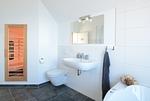 Badezimmer - Ferienwohnung Wilbur Olpenitz - Top-Hundeurlaub