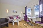Wohnzimmer - FW49:Balkon,Meerblick,Sauna,Schwimmbad - Top-Hundeurlaub