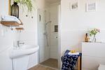 Badezimmer - Ferienhaus Schilfrohrsänger 43 - Top-Hundeurlaub