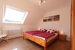 Schlafzimmer - RH Lerchenweg 2c - Top-Hundeurlaub
