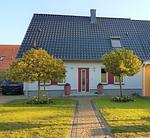 Fassade / Eingang - Wiesenstr. 4 Haus Blaumöwe - Top-Hundeurlaub