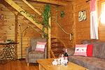 Der Fuchsbau – Blockhaus 1 - eingezäunter Garten - ca 100 m bis zum Wald - 3 Hunde möglich - Top-Hundeurlaub