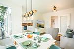 Wohnzimmer - Apartment "Pine Hill Green" - Top-Hundeurlaub