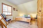 Schlafzimmer mit Doppelbett - Wohnung 4.4 - Seeschwalbe - Top-Hundeurlaub