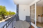 Überdachter Balkon mit Sitzgelegenheit - Apartmenthaus Atlantik 102 - Top-Hundeurlaub