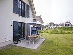 Terrasse - Premium Reetdachvilla mit 3 Schlafzimmern, Sauna und Kamin (F04) - Top-Hundeurlaub