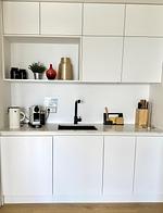 Küche / Küchenzeile - FeWo Fontane - Kamin, Sauna, Meerblick, Badeteich - Top-Hundeurlaub