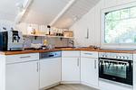 Offene Wohnküche mit Jura-Kaffeemaschine, Geschirrspüler, Mikrowelle uvm. - Lille Hus - Top-Hundeurlaub