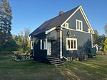 Hauptansicht vom Hus Silverdalen in Silverdalen, Småland nahe Vimmerby - Hus Silverdalen - Top-Hundeurlaub