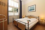 Schlafzimmer - Haus am Park Fewo 1 - Top-Hundeurlaub