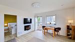 Wohnzimmer - Ferienwohnung "Baltic Sunset" in 1. Reihe zum Ostseestrand - Top-Hundeurlaub