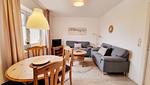 Wohnzimmer - Ferienwohnung "Achtern Diek 1" 1. Reihe an der Ostseeküste - Top-Hundeurlaub