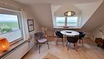 Wohnzimmer - Ferienwohnung "Achtern Diek 3" 1. Reihe an der Ostseeküste - Top-Hundeurlaub
