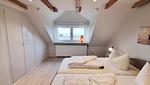 Schlafzimmer - Ferienwohnung "Achtern Diek 3" 1. Reihe an der Ostseeküste - Top-Hundeurlaub