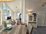 Wohnzimmer - Ferienhaus "Lönneberga" im Ferienpark Holm an der Ostsee - Top-Hundeurlaub