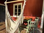 Hängematte auf der Terrasse am Ferienhaus Hus Blommekulla bei Högsby – Ferienhaus in Småland - Hus Blommekulla - Top-Hundeurlaub