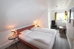 Schlafzimmer - Residenz Nikolas- Grenzweg 12, App. 2 - Top-Hundeurlaub