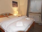 Schlafzimmer - Frisia - Mittelweg 13, App. L - Top-Hundeurlaub