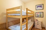 Schlafzimmer 2 mit Etagenbett - Binz - WE Prorer Wiek 1 - Top-Hundeurlaub