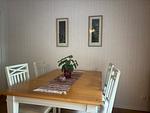 Wohnzimmer mit Essbereich im Ferienhaus Sillys Hus in Småland - Syllis Hus - Top-Hundeurlaub