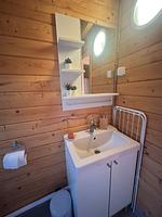 Badezimmer im Ferienhaus Selina bei Sundsvall - Seehaus Selina - Top-Hundeurlaub